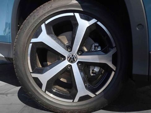 New 2026 Volkswagen Tiguan SE AWD/4WD image 3