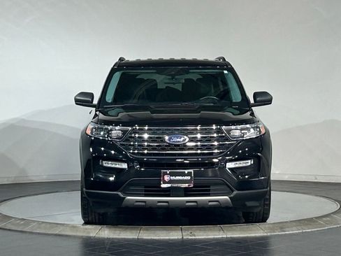 Used 2022 Ford Explorer XLT w/ Equipment Group 202A AWD/4WD image 3