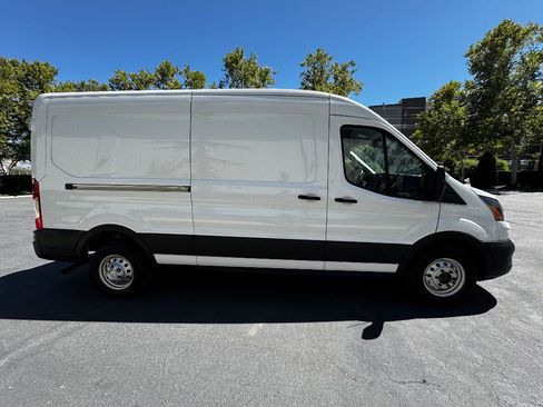 Used 2023 Ford Transit 250 Medium Roof AWD w/ Load Area Protection Package image 6