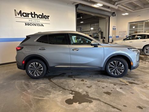 Used 2025 Buick Envision Preferred image 4