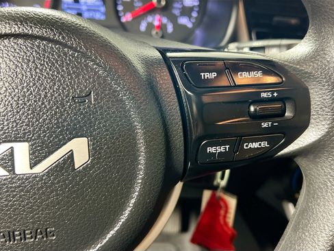 Used 2022 Kia Rio S image 19