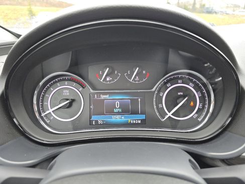 Used 2017 Buick Regal Sport Touring image 30