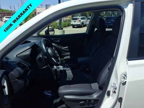 Certified 2024 Subaru Forester Premium AWD/4WD image 30