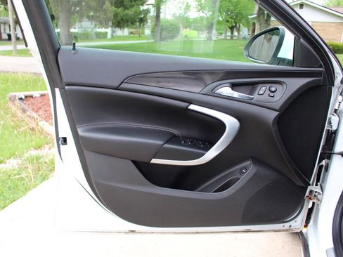 Used 2014 Buick Regal FWD image 12