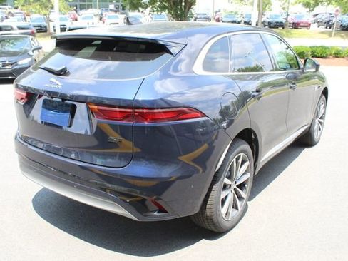 New 2026 Jaguar F-PACE R-Dynamic S image 2
