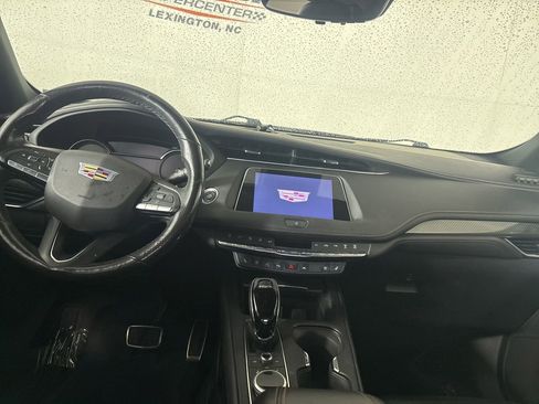 Used 2022 Cadillac XT4 Sport FWD image 18
