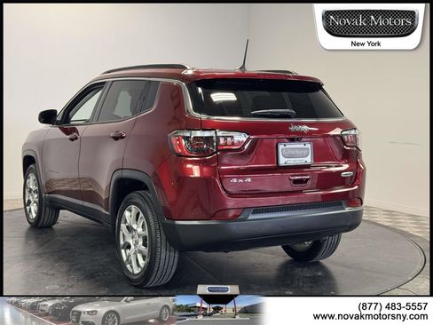 Used 2022 Jeep Compass Latitude image 7