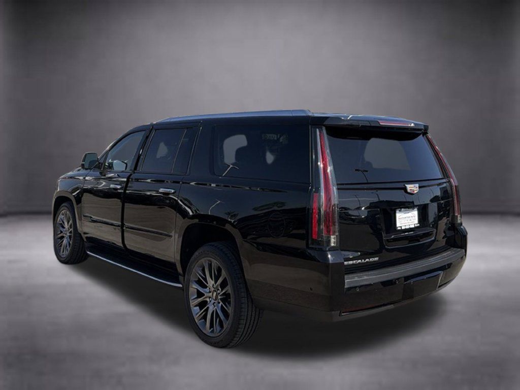 Used 2020 Cadillac Escalade ESV Premium Luxury w/ Escalade Sport Edition AWD/4WD image 7