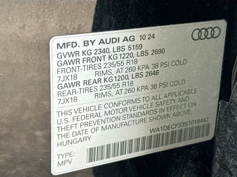 Used 2025 Audi Q3 2.0T Premium image 44