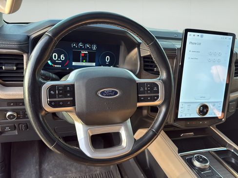 Used 2022 Ford Expedition Max Limited AWD/4WD image 12