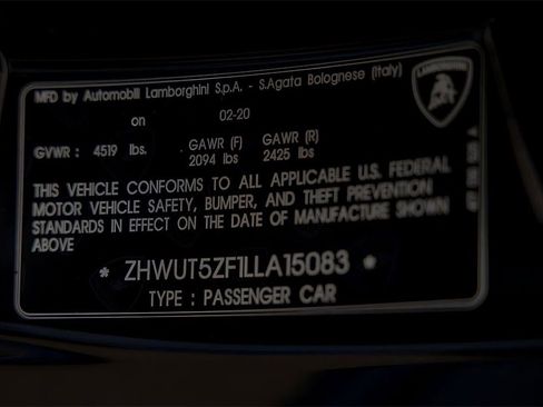 Used 2020 Lamborghini Huracan EVO image 13