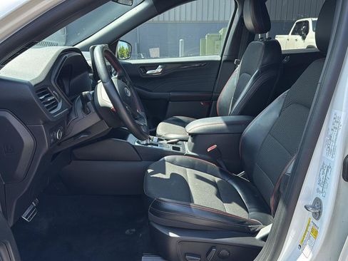 Used 2023 Ford Escape ST-Line Select w/ Tech Pack #1 AWD/4WD image 9