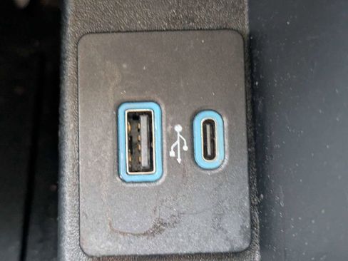 Used 2024 Ford Edge SEL AWD/4WD image 21