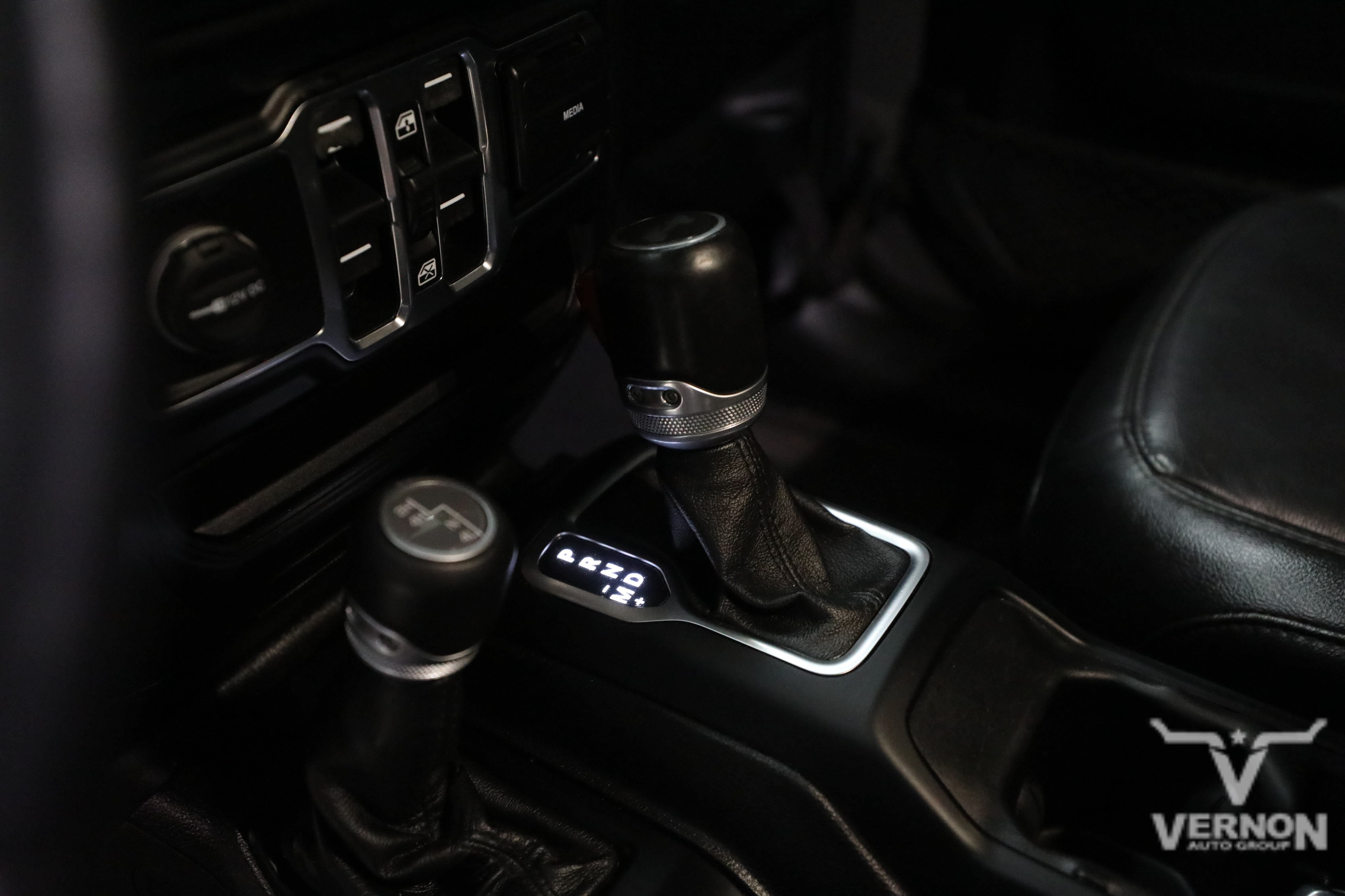 Used 2020 Jeep Wrangler Unlimited Sahara AWD/4WD image 16