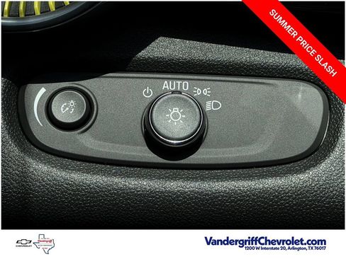 New 2026 Chevrolet Trax ACTIV w/ Sunroof Package FWD image 20