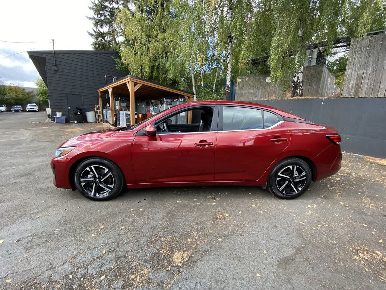 Used 2024 Nissan Sentra SV FWD image 3