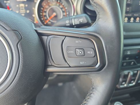 Used 2018 Jeep Wrangler Sport image 21