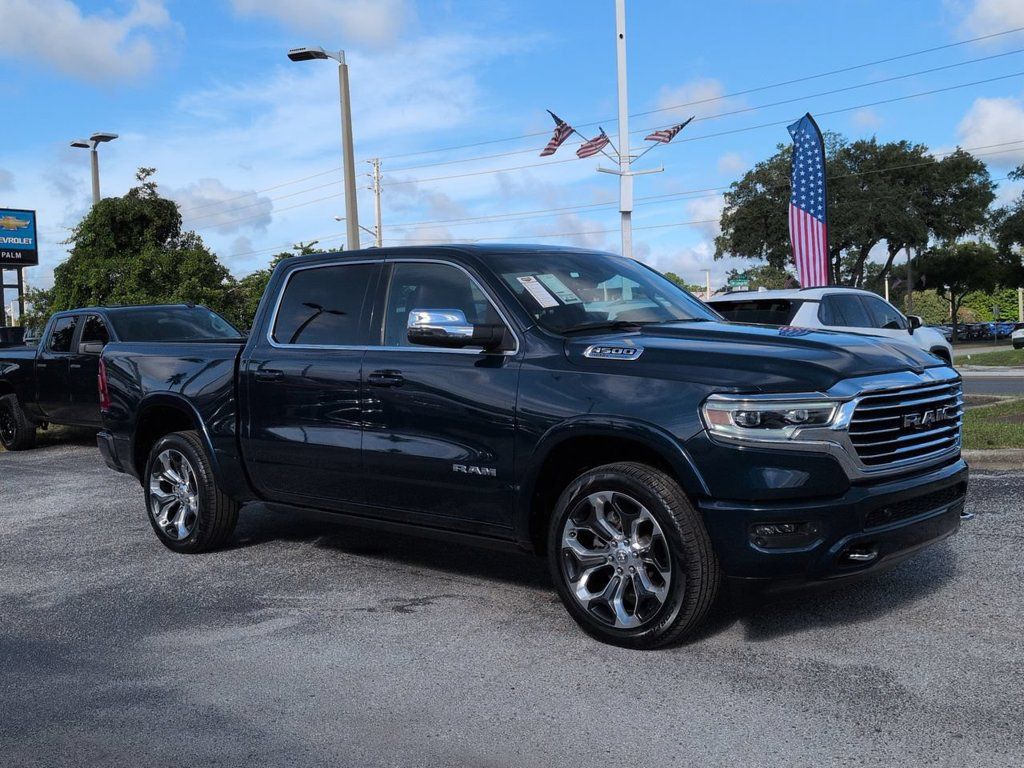 Used 2024 RAM 1500 Limited AWD/4WD image 2