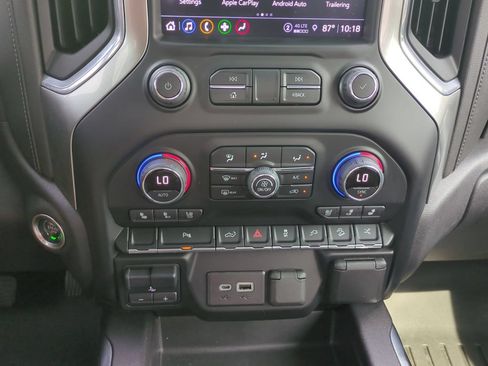 Used 2021 Chevrolet Silverado 1500 LTZ w/ Z71 Off-Road Package AWD/4WD image 25