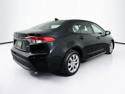Used 2025 Toyota Corolla LE FWD image 9