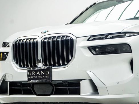 Used 2026 BMW X7 xDrive40i AWD/4WD image 2
