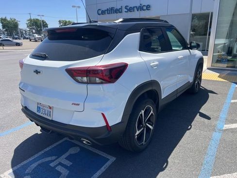 Used 2022 Chevrolet TrailBlazer RS image 3