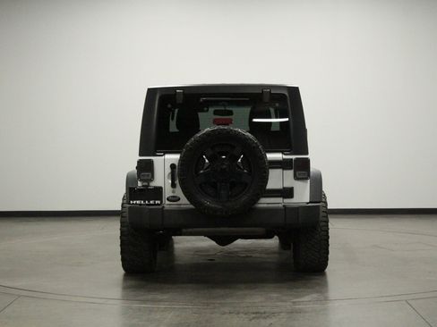 Used 2018 Jeep Wrangler Unlimited Sport S AWD/4WD image 7