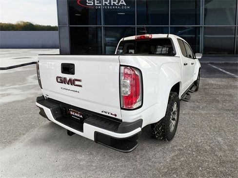 Used 2022 GMC Canyon AT4 w/ Trailering Package image 4