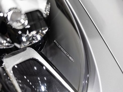 Used 2023 Porsche 911 Carrera w/ Sport Chrono Package image 29