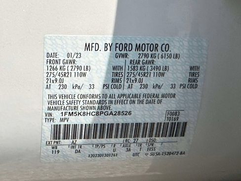 Used 2023 Ford Explorer Platinum w/ Technology Package AWD/4WD image 25