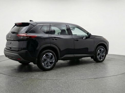 Used 2025 Nissan Rogue SV FWD image 9