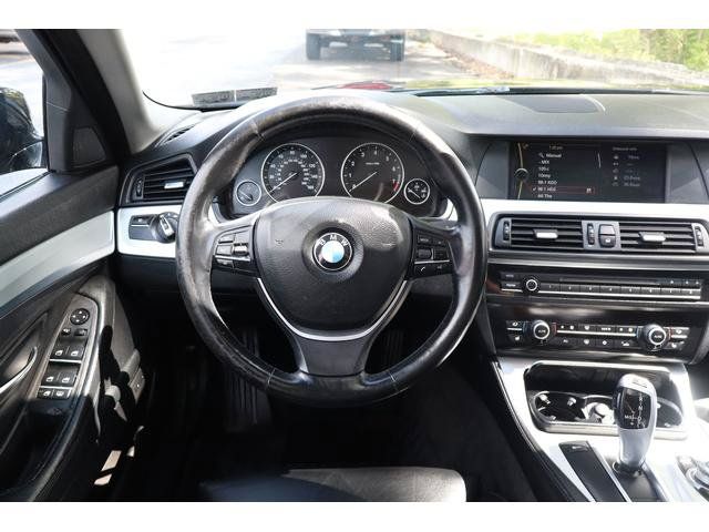 Used 2011 BMW 535i xDrive Sedan AWD/4WD image 11