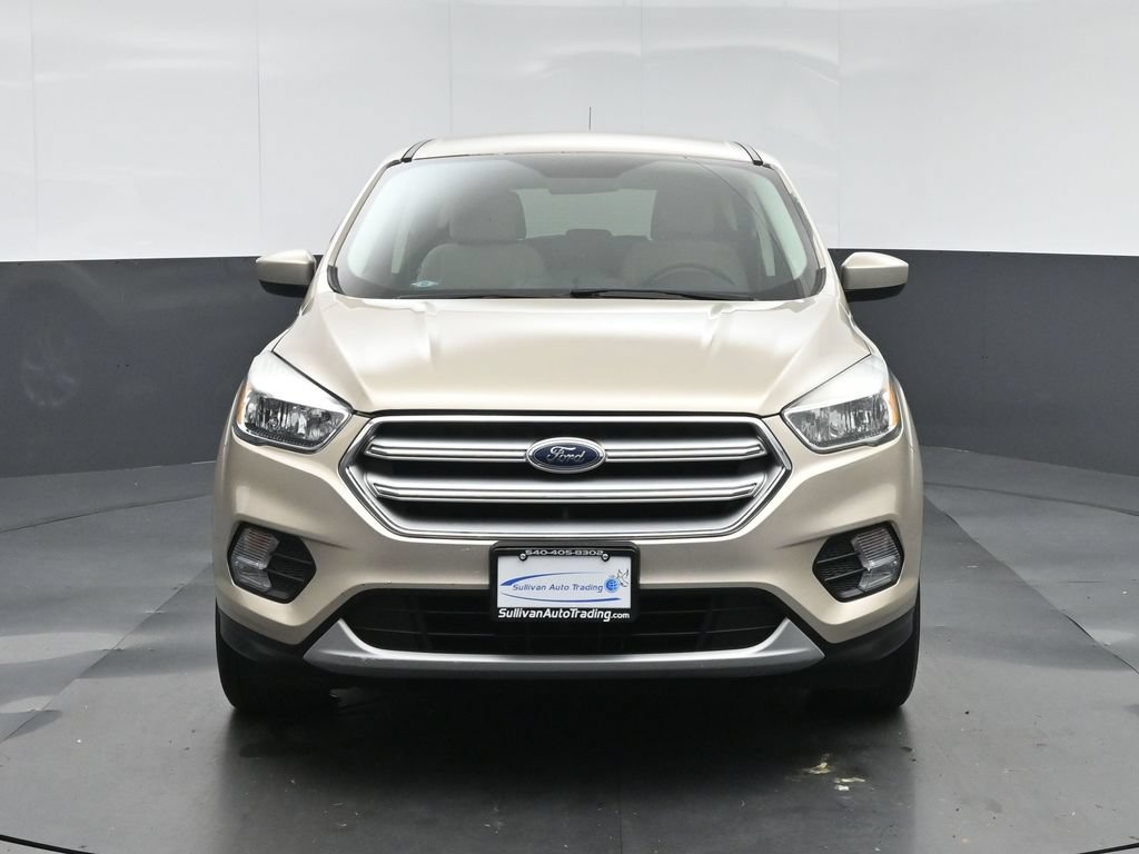 Used 2017 Ford Escape SE AWD/4WD image 2