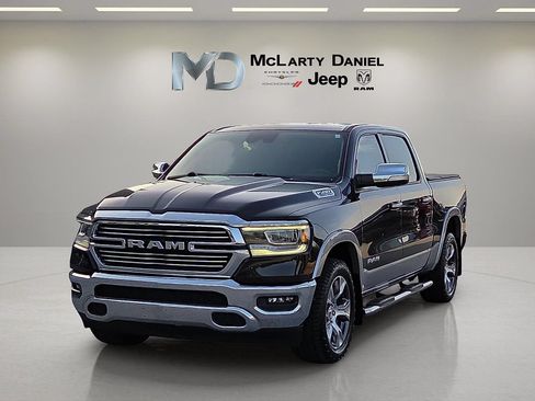 Used 2021 RAM 1500 Laramie AWD/4WD image 2
