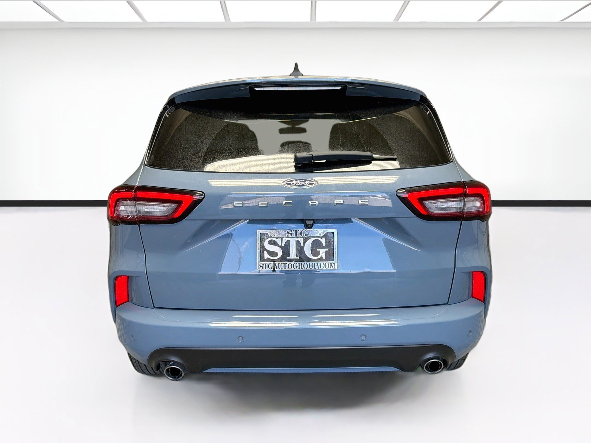 Used 2024 Ford Escape ST-Line w/ Tech Pack #1 FWD image 5