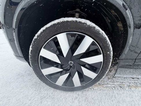 Used 2025 Volvo XC90 T8 Plus w/ Protection Package Premier image 9