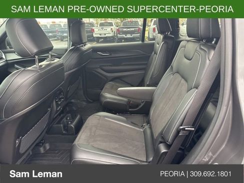 Used 2024 Jeep Grand Cherokee L Altitude image 7