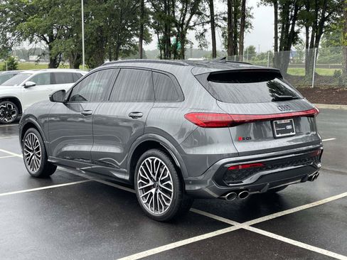 Certified 2025 Audi SQ5 Premium Plus AWD/4WD image 5