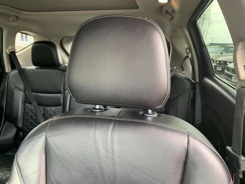 Used 2019 Nissan Murano Platinum image 15