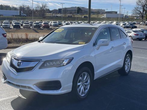 Used 2018 Acura RDX w/ Technology Package image 3