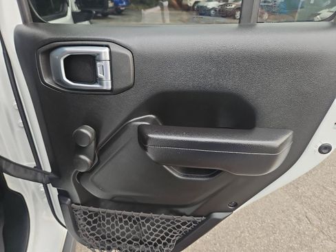 Used 2021 Jeep Gladiator Sport AWD/4WD image 22