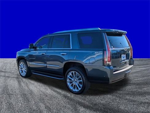 Used 2020 Cadillac Escalade Luxury image 5