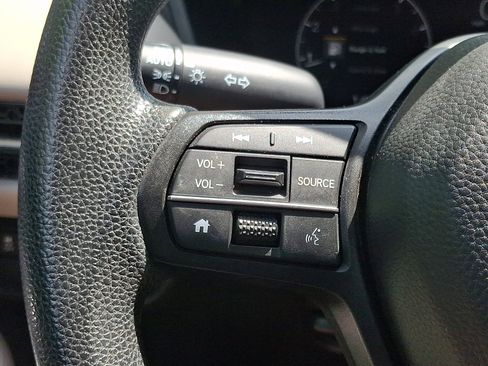 Used 2024 Honda HR-V LX image 20