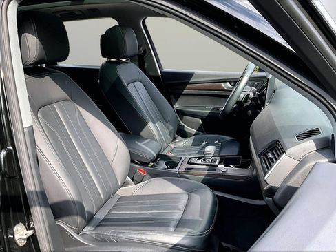 Used 2023 Audi Q5 2.0T Premium w/ Convenience Package AWD/4WD image 22