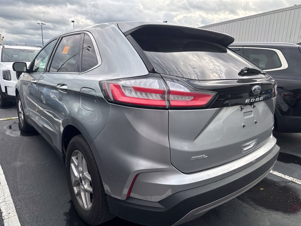 Used 2024 Ford Edge SEL AWD/4WD image 4