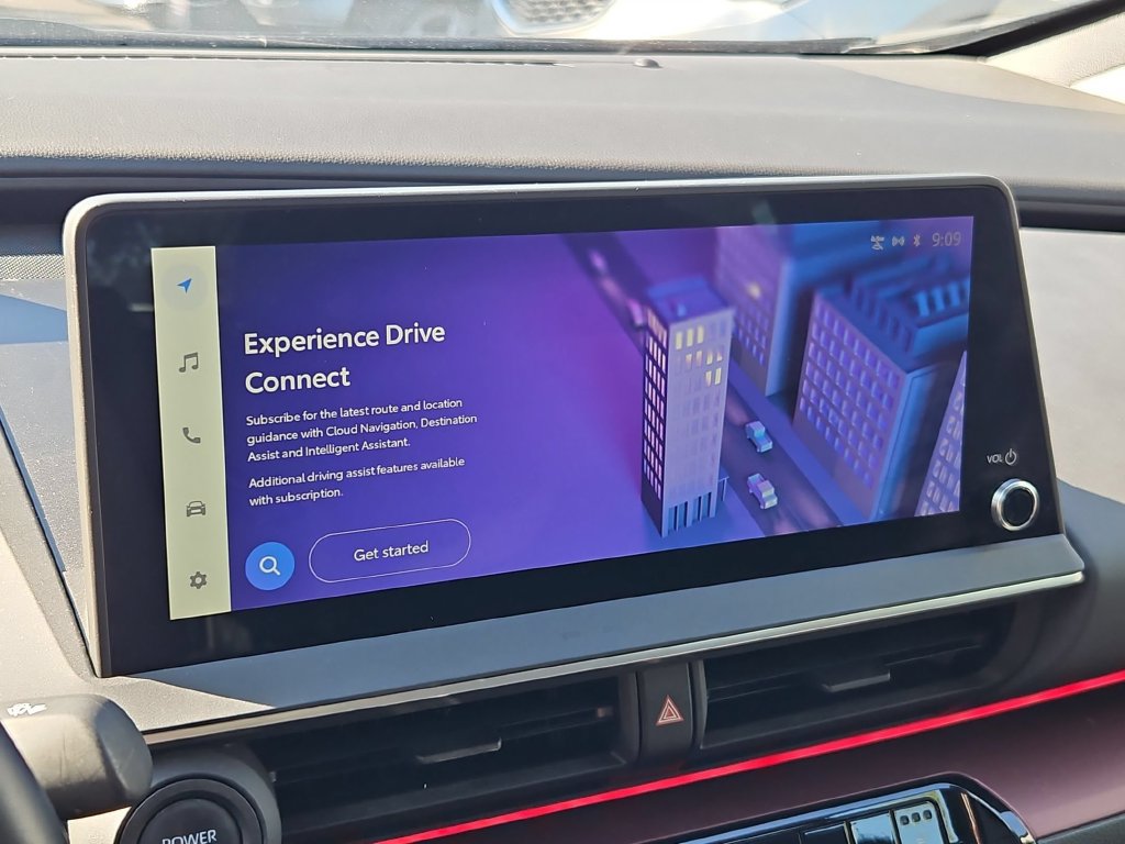 Used 2024 Toyota Prius Prime FWD image 23