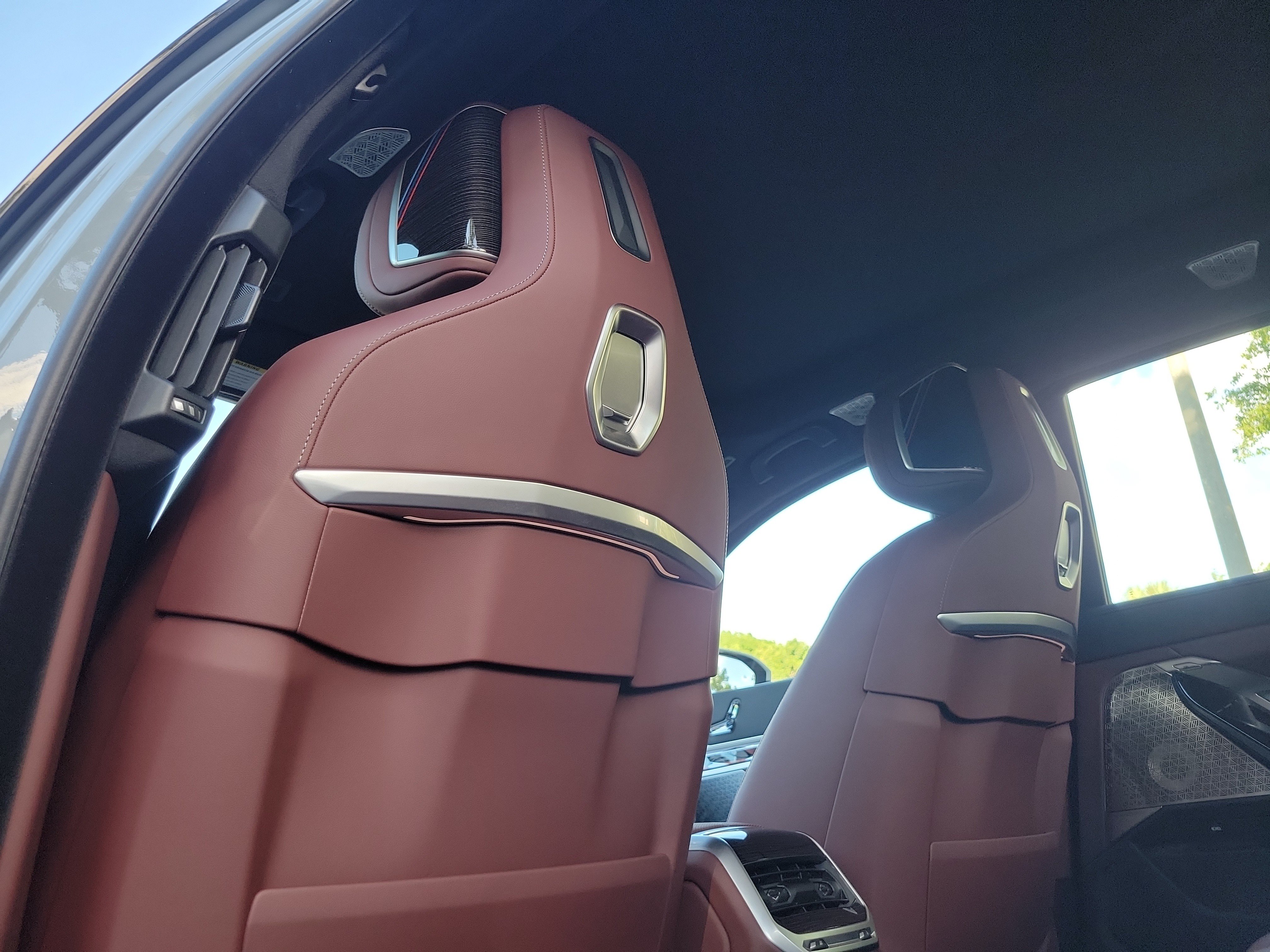 Used 2026 BMW 740i w/ Executive Package RWD image 16