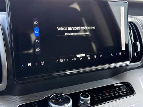 New 2026 Ford Expedition Active image 16