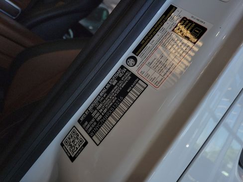 Used 2024 Mercedes-Benz G 63 AMG AMG G 63 image 23