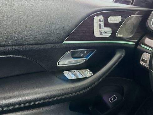 Used 2022 Mercedes-Benz GLS 450 4MATIC w/ AMG Line Exterior image 15